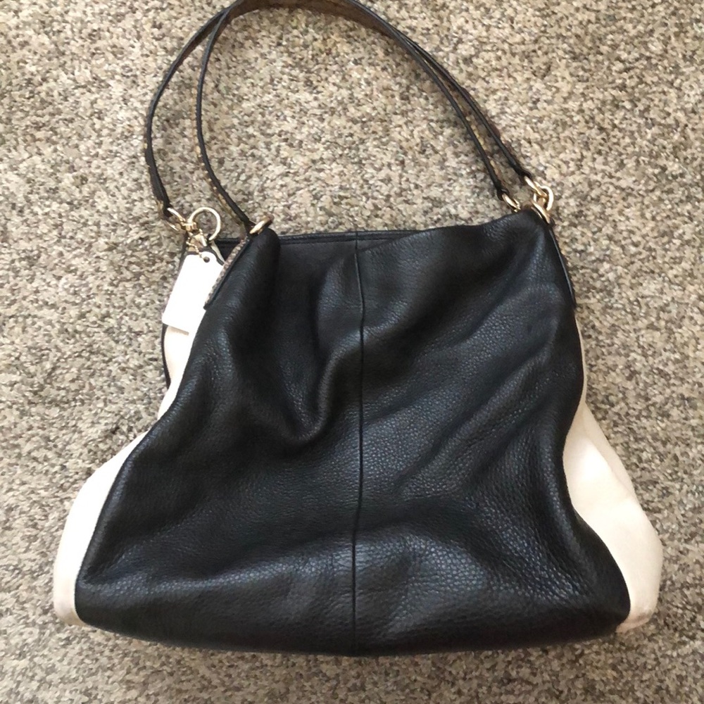 100% AUTHENTIC COACH PURSE WITH MATCHING WALLET
